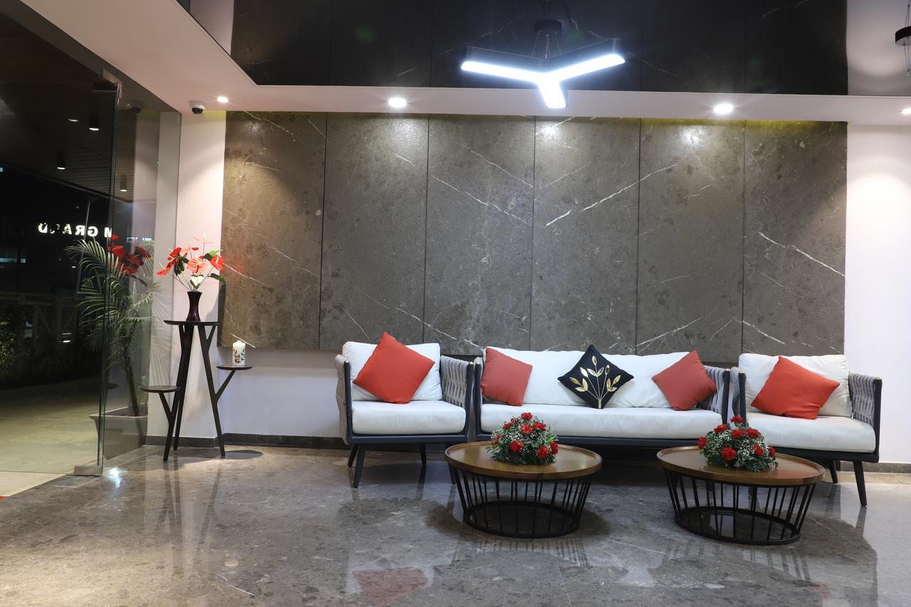 Ebony Residency Hotel Ahmedabad Exterior photo