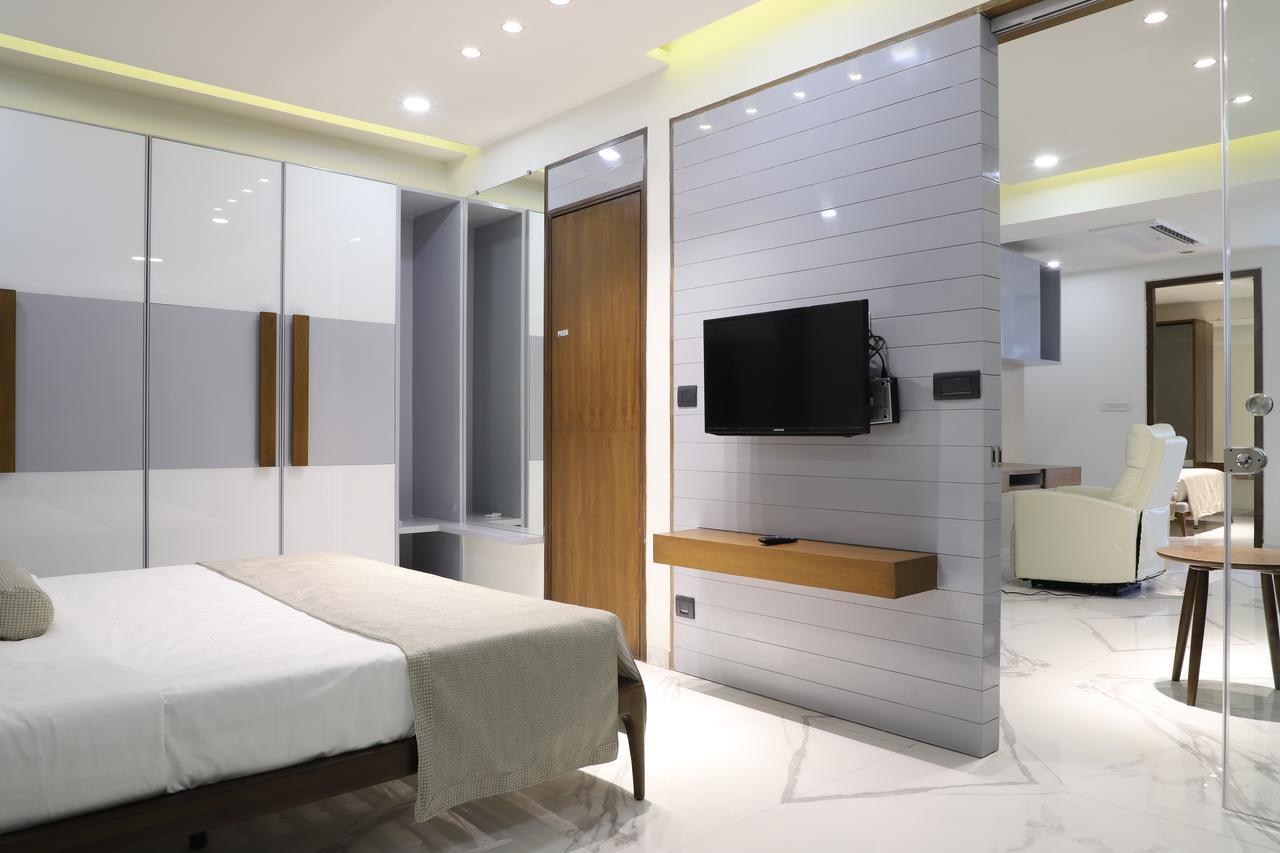 Ebony Residency Hotel Ahmedabad Exterior photo
